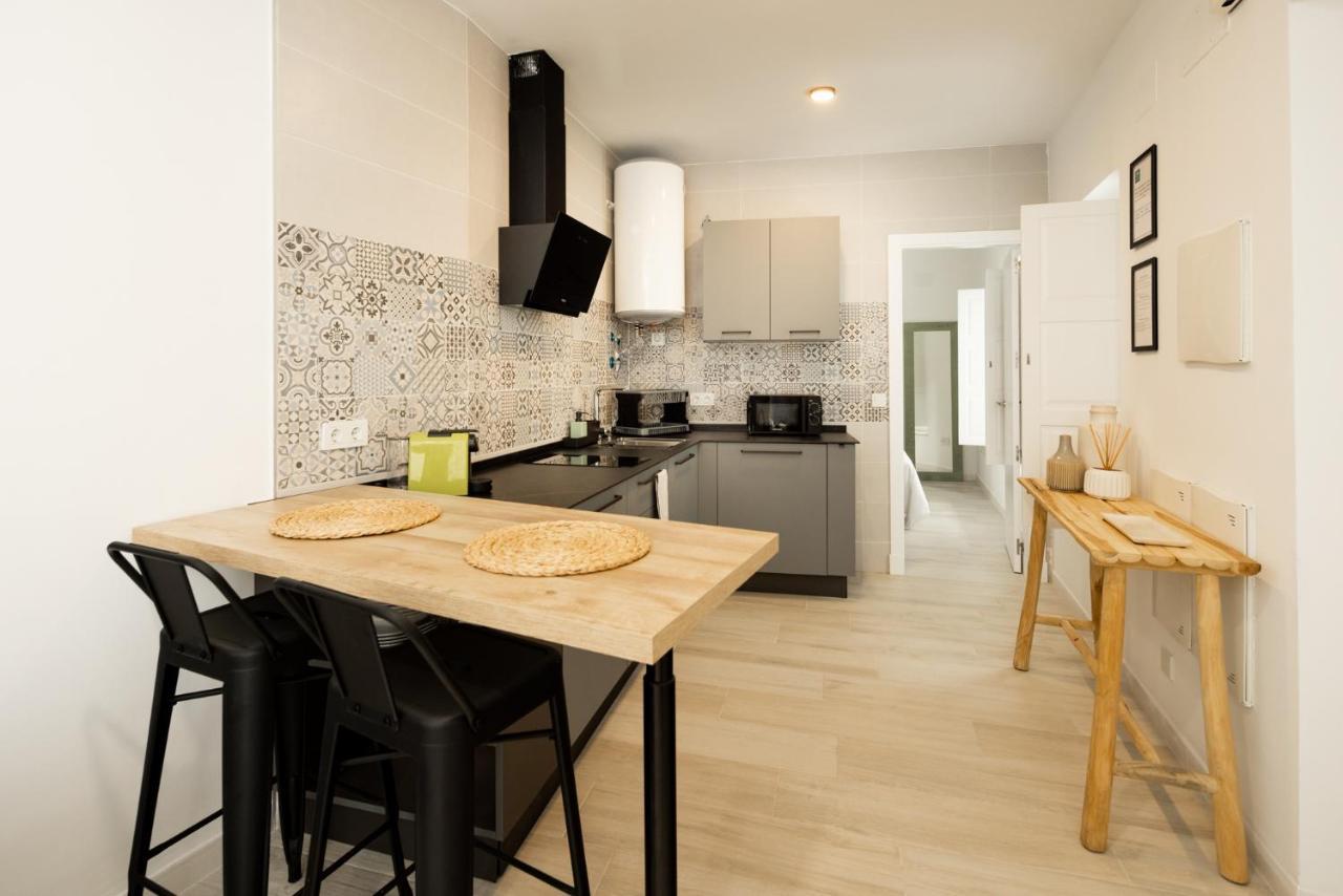 Apartamento Mucha Vida Little Apartments カディス エクステリア 写真
